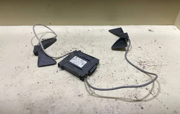 BMW 5 E60 E61 Ultrasonic Sensor 6980090
