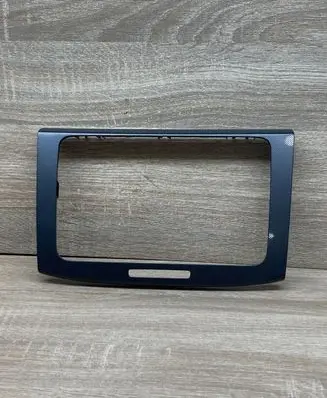 Volkswagen PASSAT B6 Radio/GPS head unit trim 3C0858069M 318410100