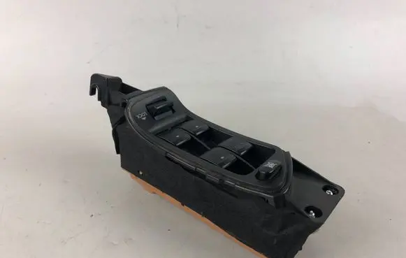 Subaru Legacy Electric window control switch