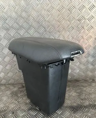 KIA Sorento Armrest 846912P005