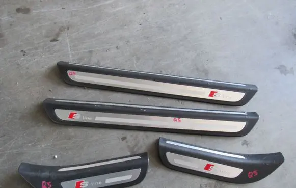 Audi Q5 SQ5 Front sill trim cover 8R0853373 8R0853373A 8R0853373C