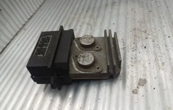 Renault Master II Heater blower motor/fan resistor 73403302 8464137
