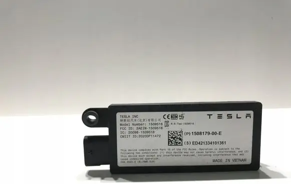 Tesla Model Y Gateway control module