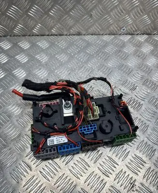 Mercedes-Benz E W213 Fuse module A2139068801 58HL16F06 ZGS003Q02