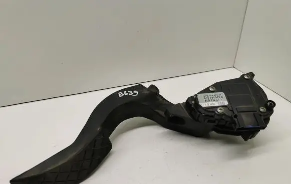 Audi A4 S4 B7 8E 8H Accelerator throttle pedal 8E1721523B
