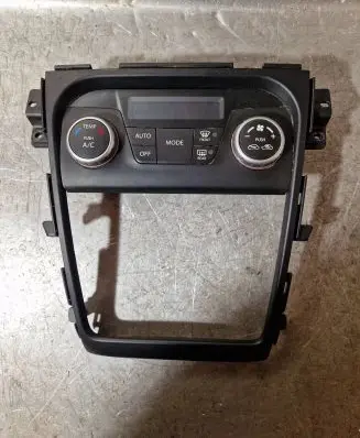 Suzuki SX4 Climate control unit 3951055L00 2370400544 3951055L0