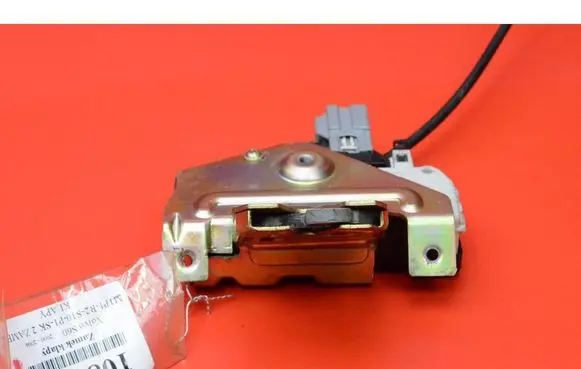 Volvo S60 Tailgate/trunk/boot lock/catch/latch 8652398