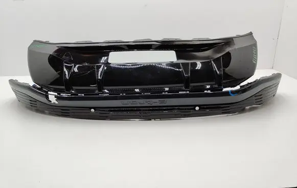 Audi e-tron Rear bumper trim bar molding 4KE807833C 4KE807835J