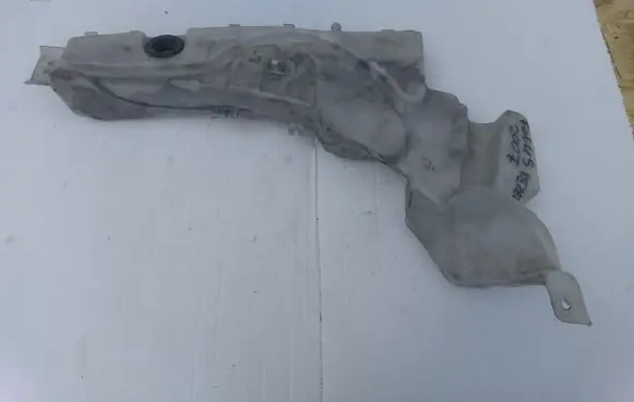Ford Focus Windshield washer fluid reservoir/tank 4M5113K163