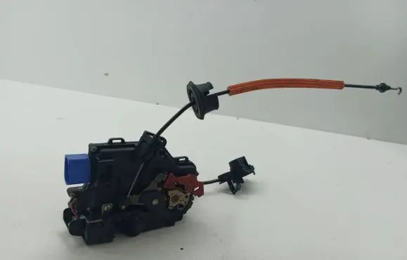 Audi A8 S8 D3 4E Front door lock 4E2837016