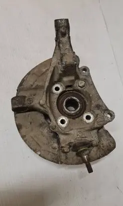Volvo V70 Front wheel hub 9461943