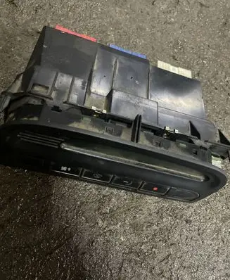 Seat Alhambra (Mk1) Climate control unit