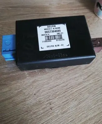 Peugeot 207 Alarm control unit/module 9657384680