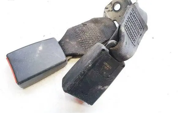 Toyota Avensis T220 Rear seatbelt buckle 639618100