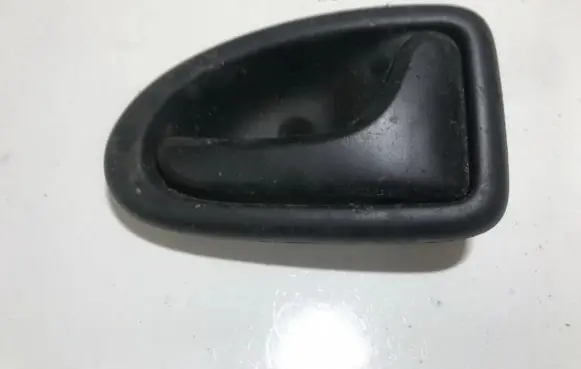 Rear door interior handle