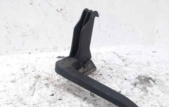 Citroen C4 Grand Picasso Engine bonnet (hood) release handle 9676345980