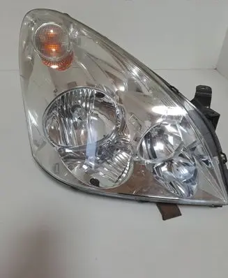 Toyota Corolla Verso AR10 Headlight/headlamp 7357230400