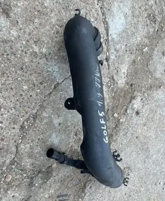 Volkswagen Golf V Intercooler hose/pipe
