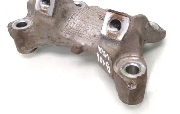 Honda CR-V Engine mounting bracket 90swy
