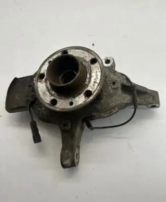 Renault Laguna III Front wheel hub 400150006R