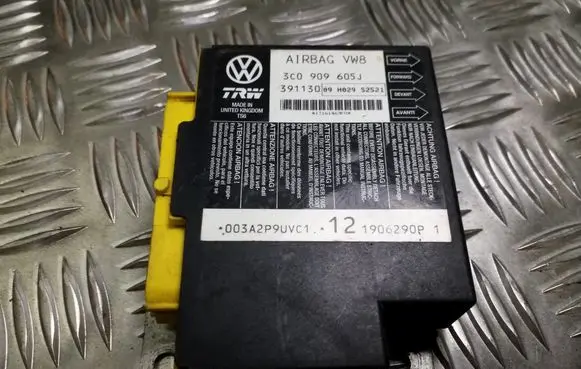 Volkswagen PASSAT B6 Airbag control unit/module 3C0909605J