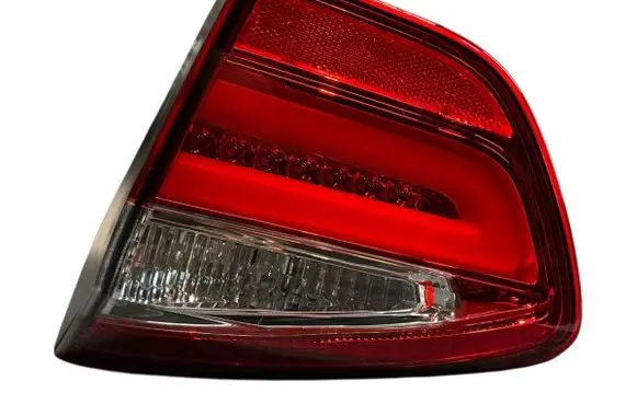 KIA Rio Tailgate rear/tail lights 924041W2
