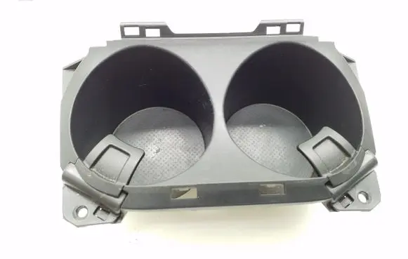Cup holder front