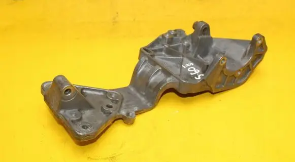 Volvo S60 Generator/alternator bracket 31316673