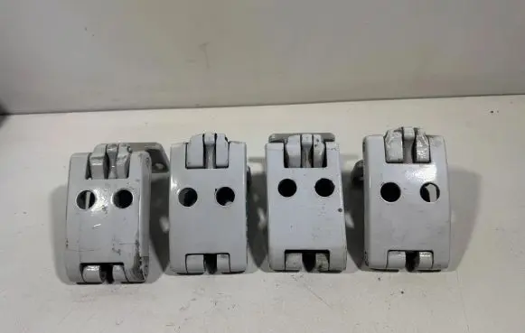 Rear door hinge set