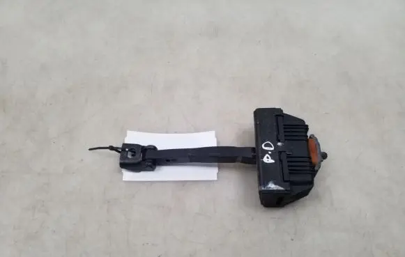 BMW 5 E60 E61 Front door check strap stopper 7033609