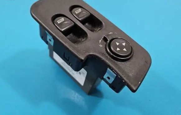 Alfa Romeo 147 Electric window control switch 60352700 IMPRK1572160