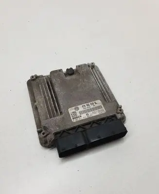 Volkswagen Touareg I Engine control unit/module 070906016BL