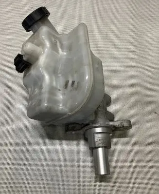 Ford Transit Master brake cylinder 0204051174