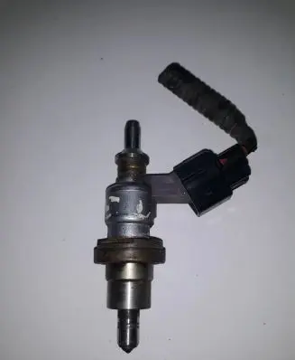 Toyota Avensis T270 Fuel injector