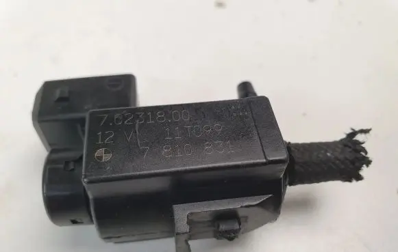 BMW 5 F10 F11 Turbo solenoid valve 7810831