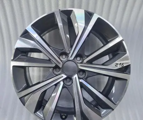 Peugeot 3008 II R17 alloy rim 