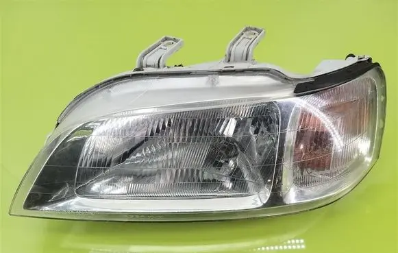Honda Civic Headlight/headlamp 082171122L