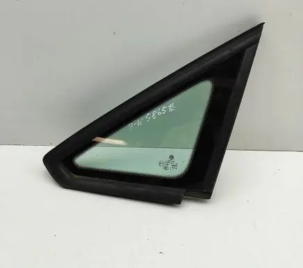 Volkswagen Caddy Front triangle window/glass 2K5845411A