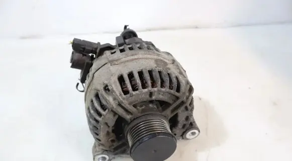 Citroen C4 I Generator/alternator 0124525035