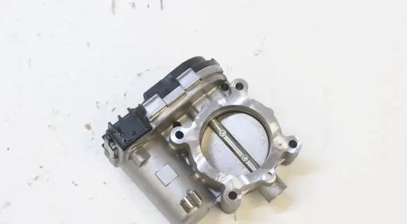 Mercedes-Benz B W246 W242 Throttle valve A2701410025