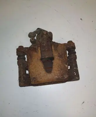 Ford Mondeo Mk III Rear brake caliper