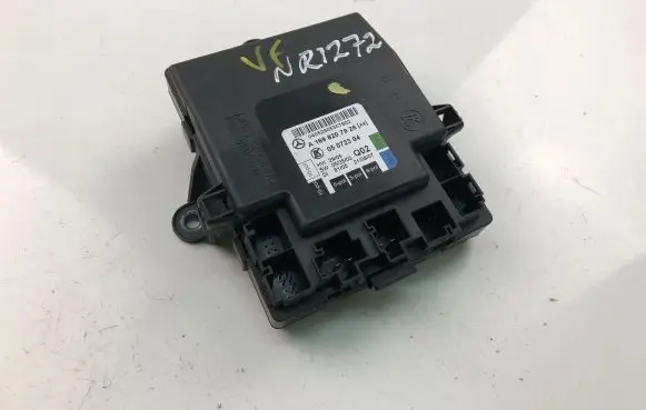Mercedes-Benz A W169 Other control units/modules A1698207926