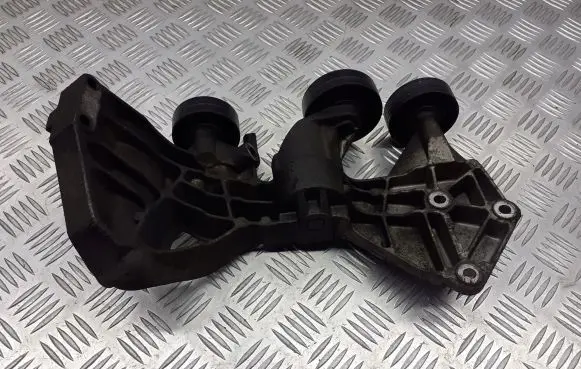 Mercedes-Benz A W168 Engine mounting bracket AXXX2020240