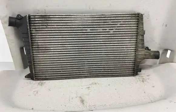Audi A6 S6 C5 4B Intercooler radiator 4B0145805