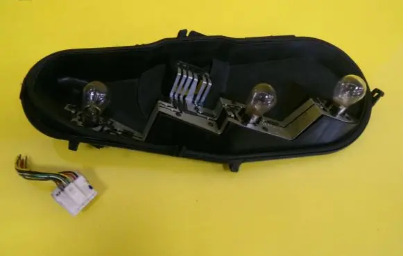 Citroen C1 Tail light bulb cover holder 25689002