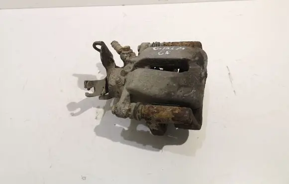 Opel Insignia A Rear brake caliper