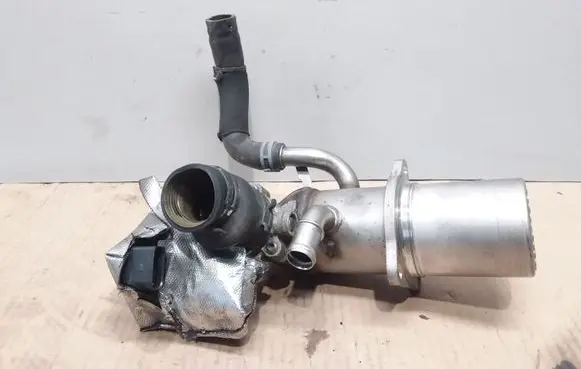 Audi A6 S6 C7 4G EGR valve cooler 04L131512A 04L131501 A2C80881400
