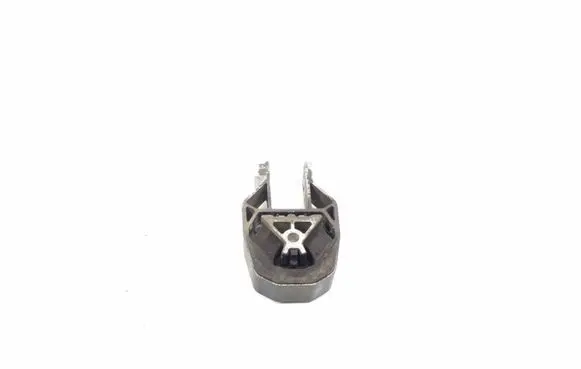 Ford Grand C-MAX Engine mount bracket