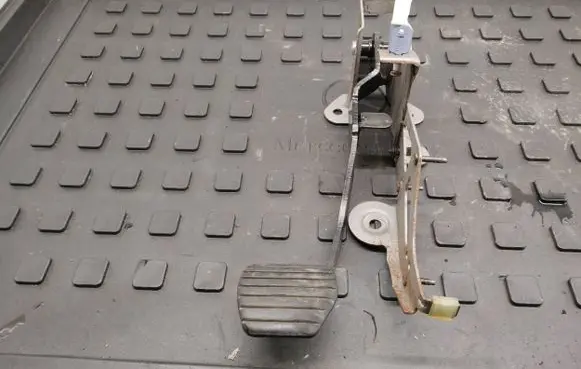 Mercedes-Benz Citan W415 Brake pedal 8200815696C