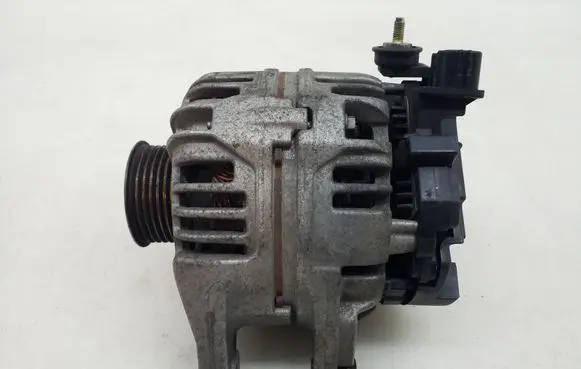 Toyota Corolla E120 E130 Generator/alternator 270600D030